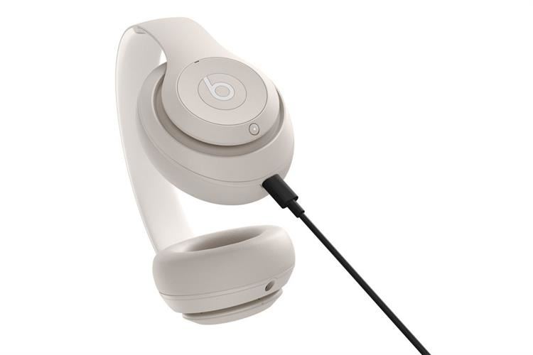 Tai nghe Bluetooth chụp tai Beats Studio Pro USB C Màu Hồng Kem