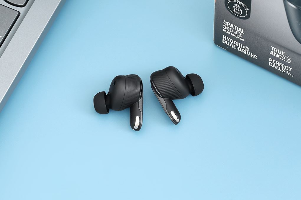 Tai nghe Bluetooth True Wireless JBL Tour Pro 3 Màu Đen