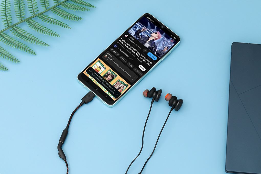 Tai nghe Có Dây Gaming JBL Quantum Qtum50C Màu Đen