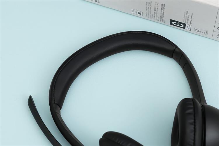 Tai nghe Bluetooth Chụp Tai Logitech Zone 300 Màu Đen
