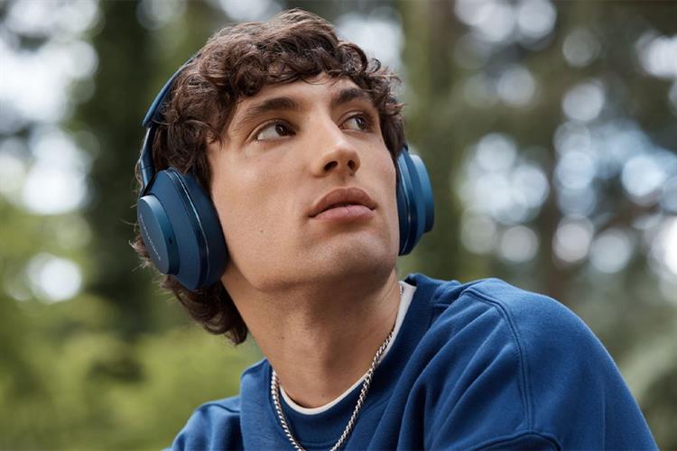 Tai nghe Bluetooth Chụp tai Bowers & Wilkins Px7 S2e Màu Xanh Dương