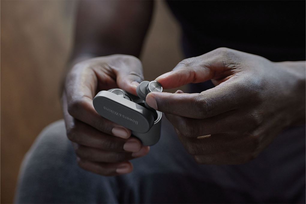 Tai nghe Bluetooth True Wireless Bowers & Wilkins Pi5 S2 Màu Đen