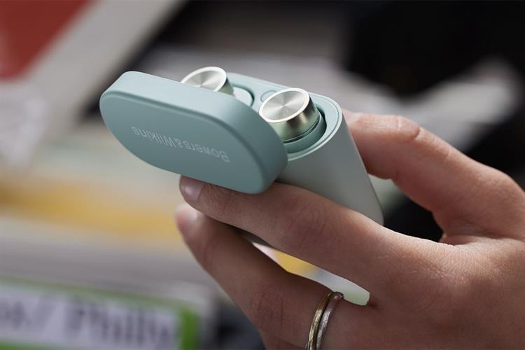 Tai nghe Bluetooth True Wireless Bowers & Wilkins Pi5 S2 Màu Xanh lá