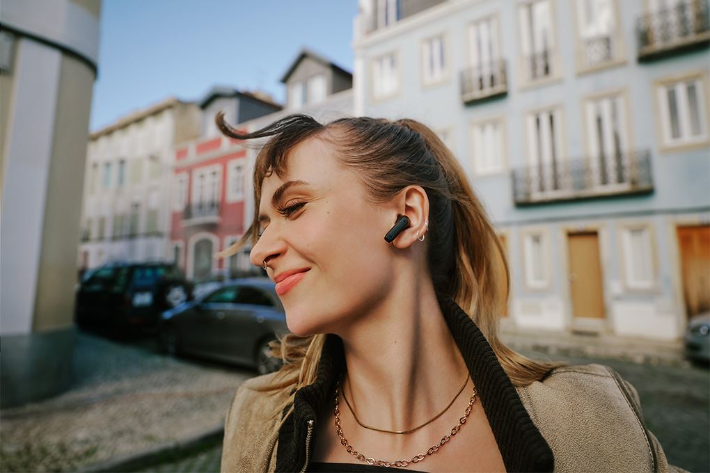 Tai nghe Bluetooth True Wireless Sennheiser Accentum Open OTW1 Màu Đen