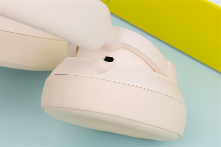 Tai nghe Bluetooth chụp tai Baseus Bass BH1 Lite Màu Trắng