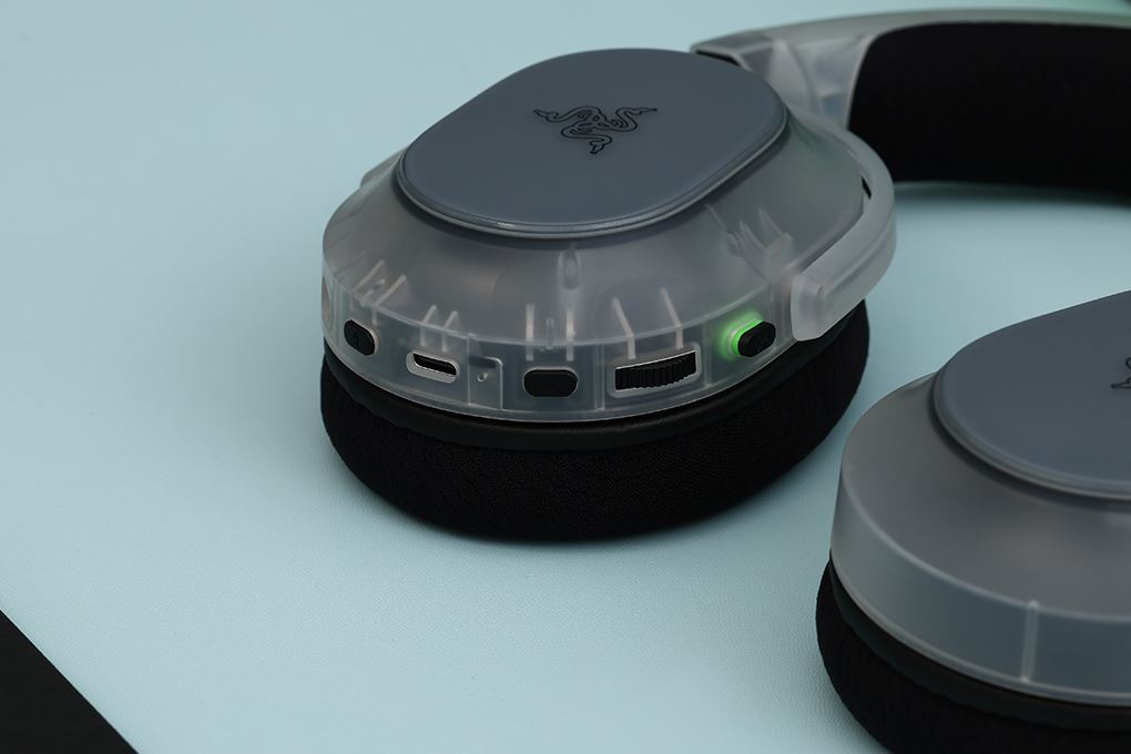Tai nghe Bluetooth Chụp Tai Razer Barracuda X Chroma Phantom Trắng - 9
