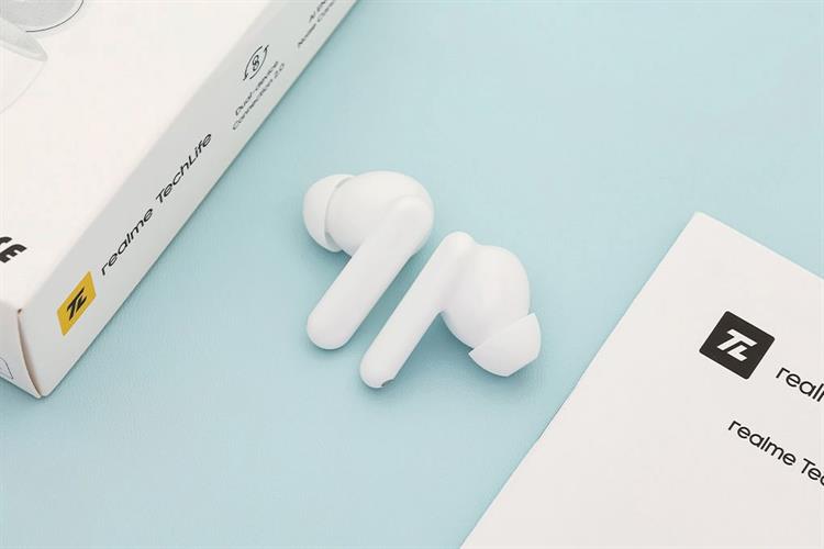 Tai nghe Bluetooth True Wireless realme TechLife Buds Màu Trắng