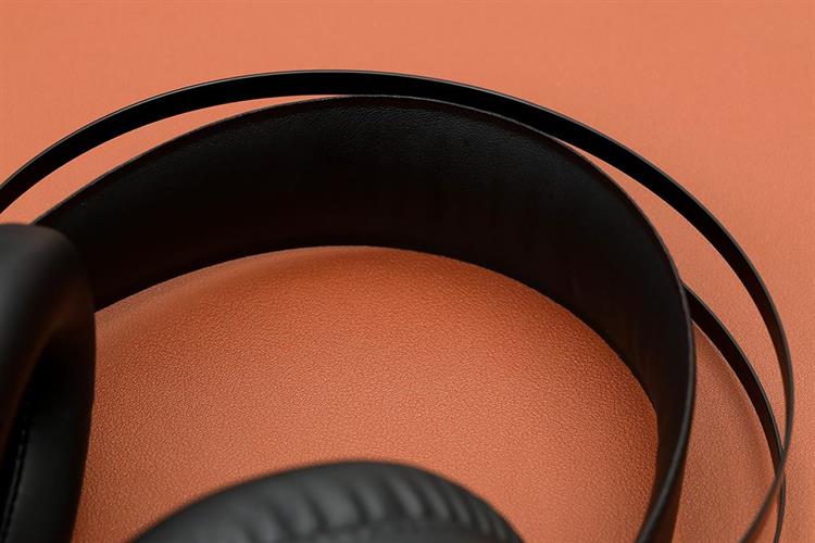 Tai nghe Chụp Tai USB DAREU EH469 RGB Màu Đen