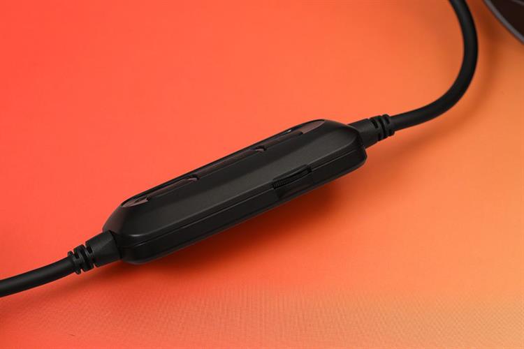 Tai nghe Chụp Tai USB DAREU EH722X PRO Màu Đen