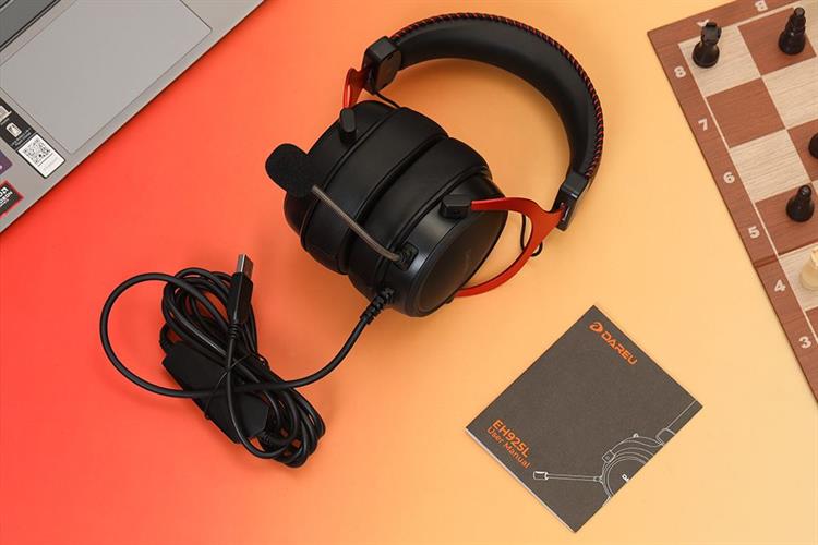 Tai nghe Chụp Tai USB DAREU EH925L Màu Đen - Đỏ