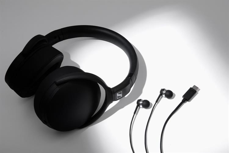 Tai nghe Chụp Tai Sennheiser HD 400U Màu Đen