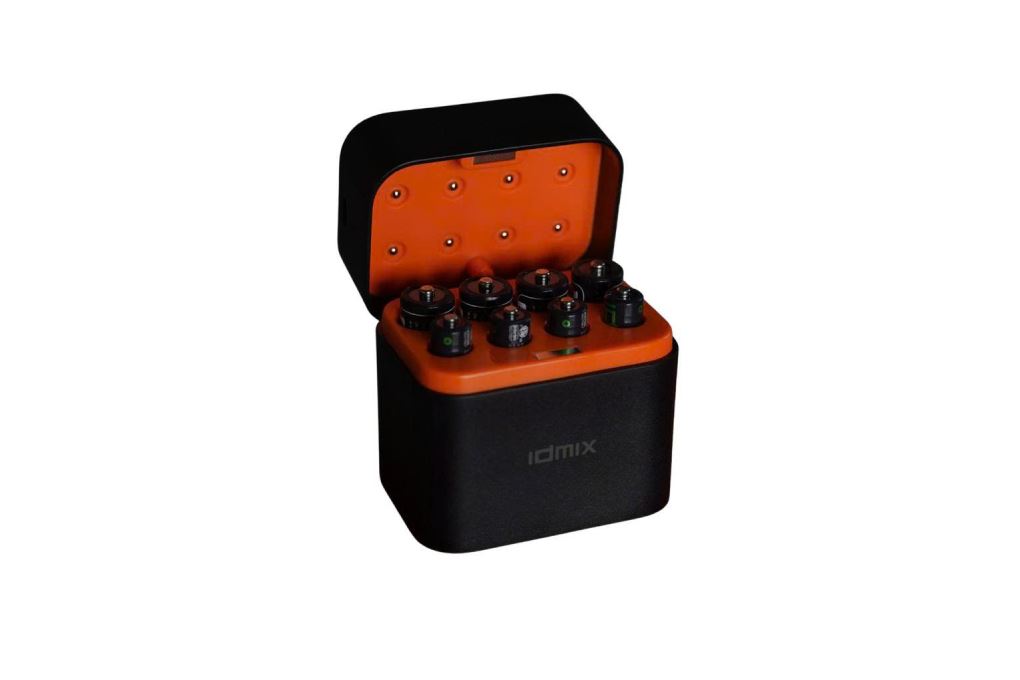 Bộ Hộp Sạc 2h IDMIX 2A08Pro Pin 2A và 3A - 3