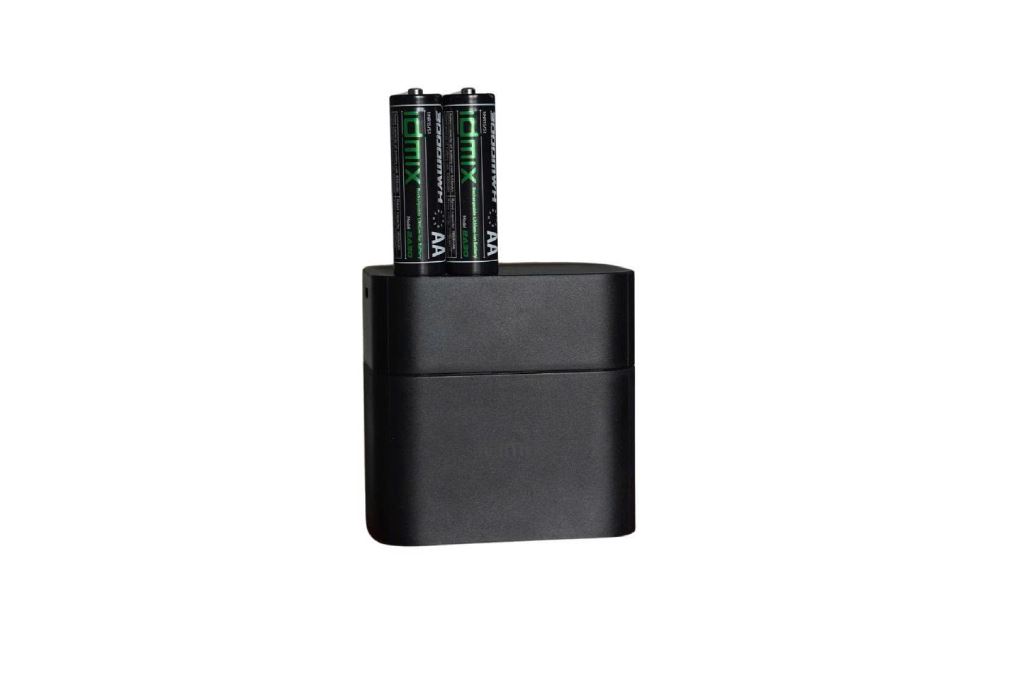 Bộ Hộp Sạc 2h IDMIX 2A08 Pin 2A Màu Đen