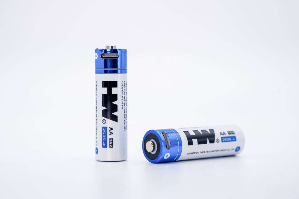 Bộ 4 viên pin sạc AA 2535 mAh HW TH-ICR538C Màu Xanh Dương