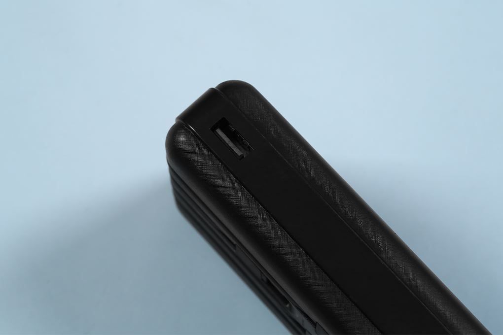 Pin sạc dự phòng Polymer 20000mAh Type C 10W Hydrus Z203 kèm Cáp Lightning - Type C - Micro - USB Màu Đen