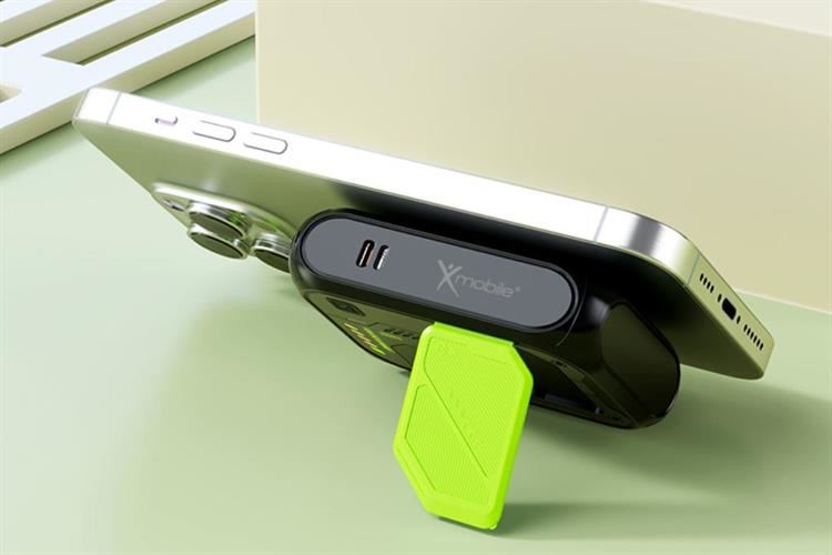 Pin sạc dự phòng Polymer 10.000mAh 3 in 1 Magnetic Type C PD QC 3.0 22.5W Xmobile DX367 tích hợp Adapter sạc Màu Đen