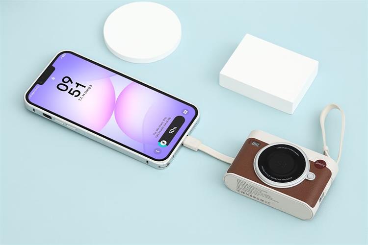 Pin sạc dự phòng 10000mAh Type C PD 22.5W Xmobile SnapGo R-38 kèm Cáp Lightning và Type C Màu Nâu