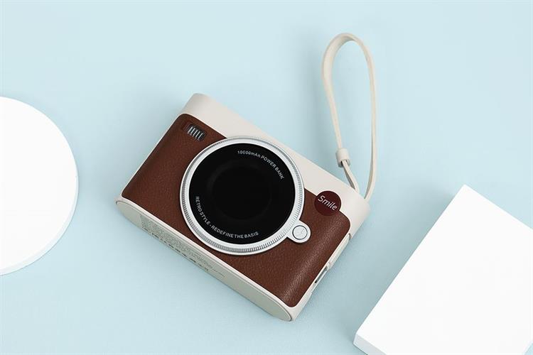 Pin sạc dự phòng 10000mAh Type C PD 22.5W Xmobile SnapGo R-38 kèm Cáp Lightning và Type C Màu Nâu