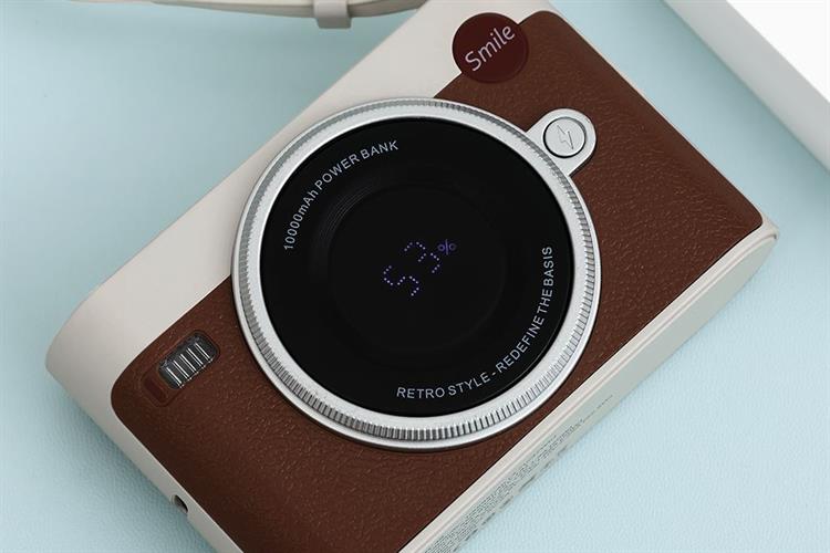 Pin sạc dự phòng 10000mAh Type C PD 22.5W Xmobile SnapGo R-38 kèm Cáp Lightning và Type C Màu Nâu