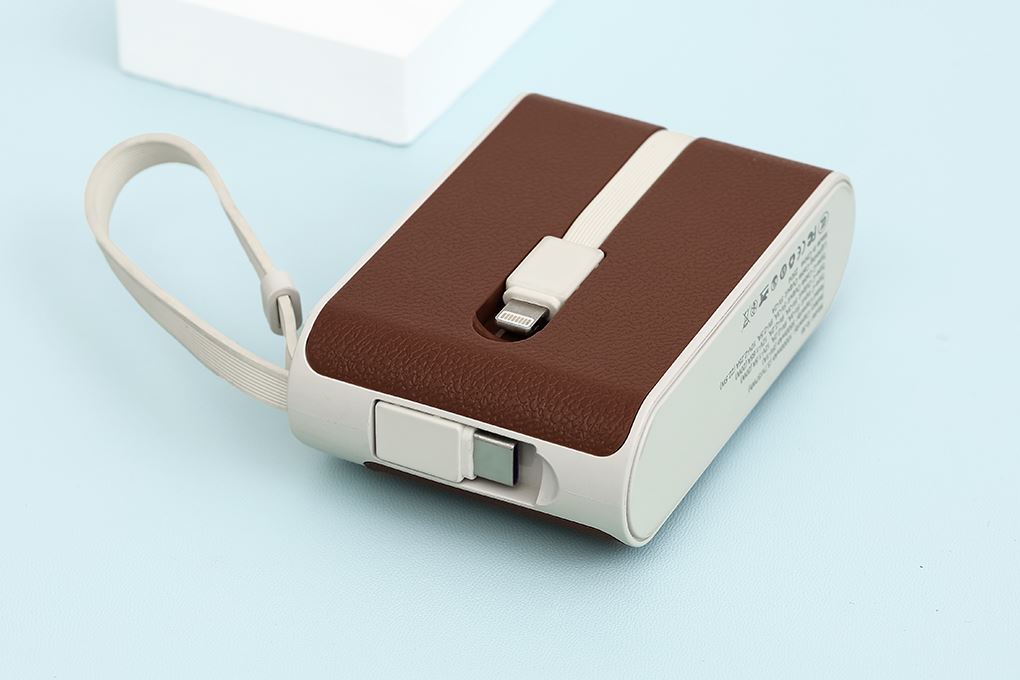 Pin sạc dự phòng 10000mAh Type C PD 22.5W Xmobile SnapGo R-38 kèm Cáp Lightning và Type C Màu Nâu