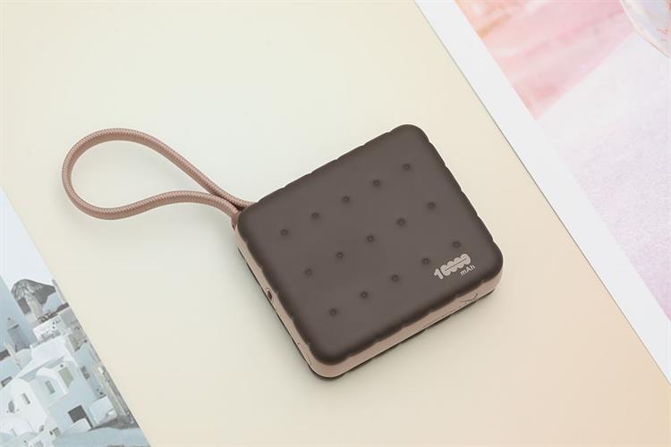 Pin sạc dự phòng Polymer 10000mAh Type C PD 22.5W Xmobile Cookie AX119 kèm Cáp Type C Màu Nâu