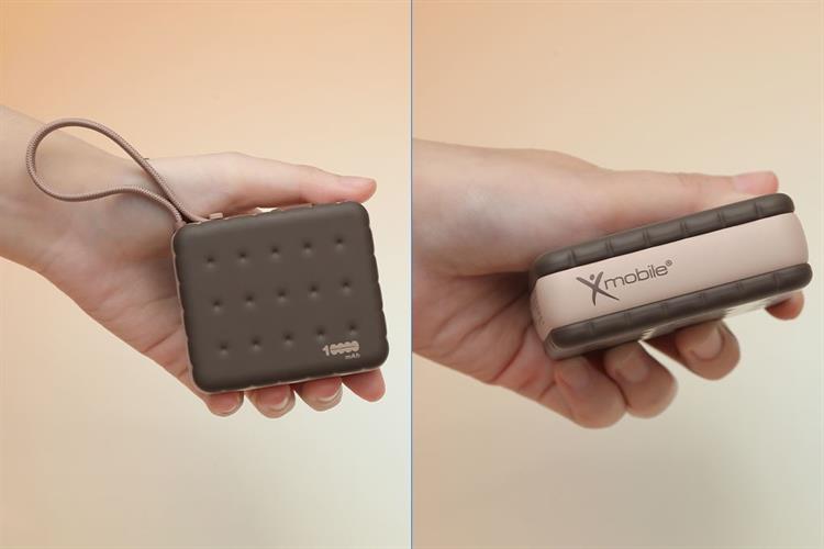 Pin sạc dự phòng Polymer 10000mAh Type C PD 22.5W Xmobile Cookie AX119 kèm Cáp Type C Màu Nâu