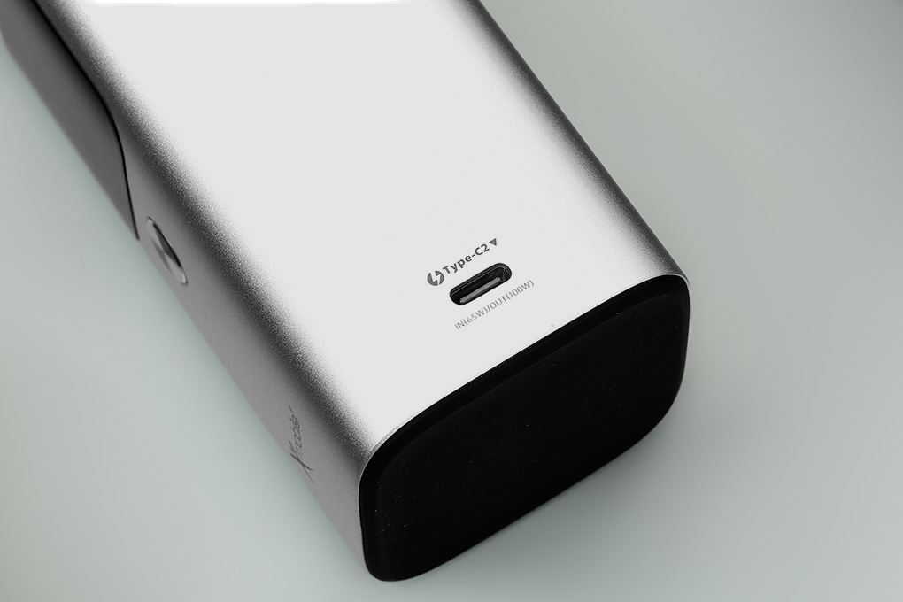 Pin sạc dự phòng 15000mAh Không dây Magnetic Qi2 Type C PD QC 3.0 100W Xmobile JP339 Màu Bạc