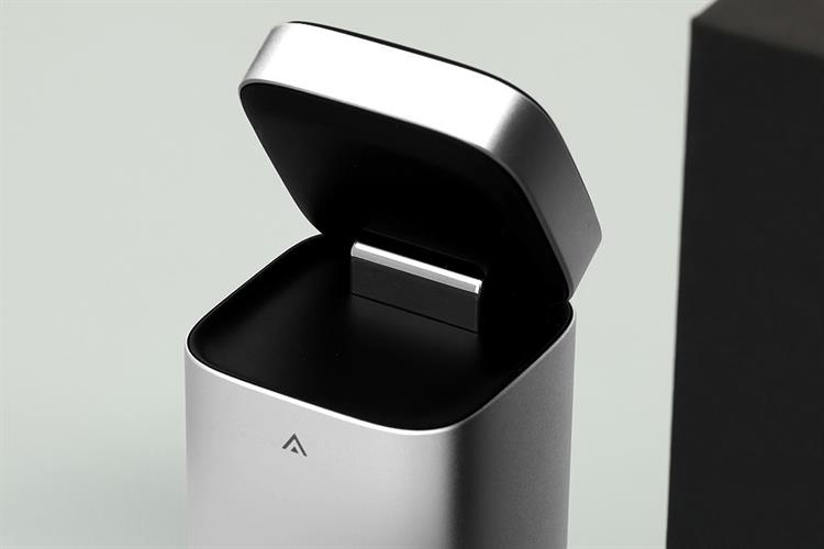 Pin sạc dự phòng 15000mAh Không dây Magnetic Qi2 Type C PD QC 3.0 100W Xmobile JP339 Màu Bạc