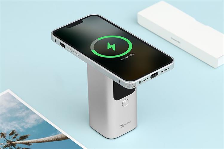 Pin sạc dự phòng 15000mAh Không dây Magnetic Qi2 Type C PD QC 3.0 100W Xmobile JP339 Màu Bạc