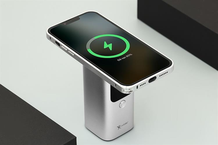 Pin sạc dự phòng 15000mAh Không dây Magnetic Qi2 Type C PD QC 3.0 100W Xmobile JP339 Màu Bạc