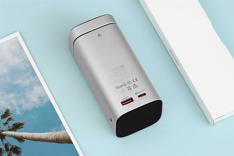 Pin sạc dự phòng 15000mAh Không dây Magnetic Qi2 Type C PD QC 3.0 100W Xmobile JP339 Màu Bạc