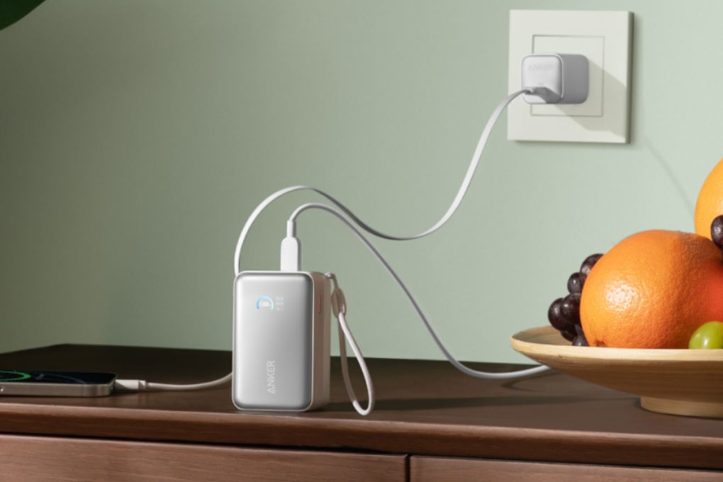Pin sạc dự phòng 10000mAh Type C PD QC 3.0 45W Anker A1638 kèm cáp dây rút Type C Màu Trắng
