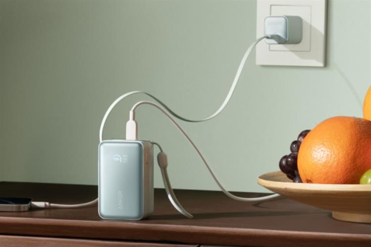 Pin sạc dự phòng 10000mAh Type C PD QC 3.0 45W Anker A1638 kèm cáp dây rút Type C Màu Xanh mint