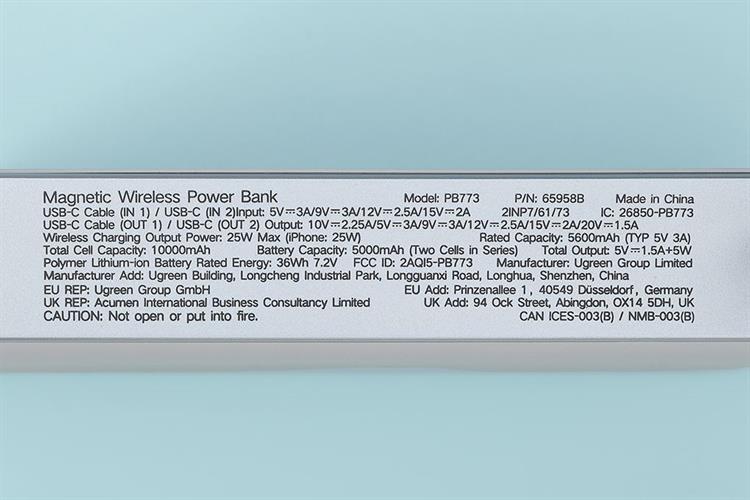 Pin sạc dự phòng Polymer Không dây Magnetic Qi2.2 Type C PD 30W Ugreen PB773 kèm Cáp Type C Màu Xám nhạt