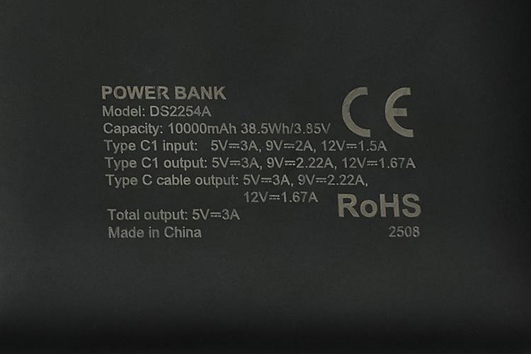 Pin sạc dự phòng Polymer 10000mAh Type C PD 20W Xmobile DS2254A kèm Cáp Type C Màu Đen