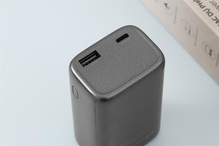 Pin sạc dự phòng 10000mAh Type C PD QC 3.0 45W Xmobile JP368 kèm Cáp Dây Rút Type C Màu Xám