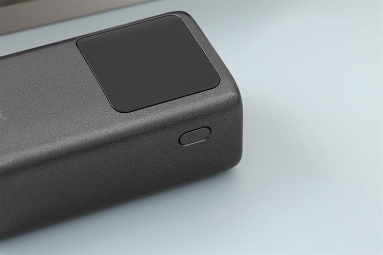 Pin sạc dự phòng 10000mAh Type C PD QC 3.0 45W Xmobile JP368 kèm Cáp Dây Rút Type C Màu Xám