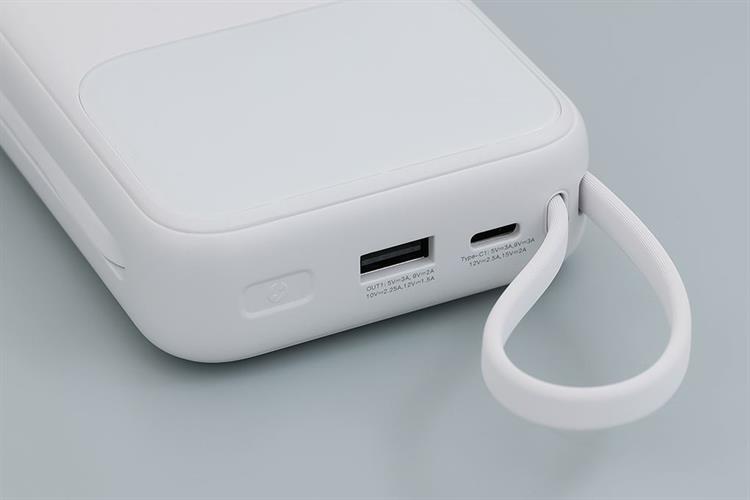 Pin sạc dự phòng Polymer 20000mAh Type C PD QC 3.0 30W Xmobile JP313 kèm Cáp Lightning và Type C Màu Trắng