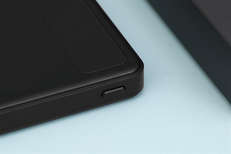 Pin sạc dự phòng Solid-state 5000mAh Không dây Magnetic Qi2 Type C PD 20W BMX B939 kèm Cáp Type C Màu Đen