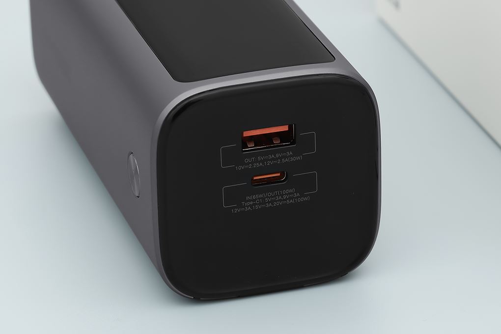 Pin sạc dự phòng 20000mAh Type C PD QC 3.0 130W Xmobile TFT JP350 kèm Cáp Dây Rút Type C Màu Xám