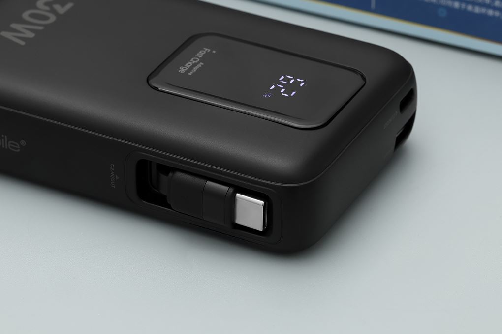 Pin sạc dự phòng Polymer 10000mAh Type C PD QC 3.0 30W Xmobile JP380 kèm Cáp dây rút Type C Màu Đen