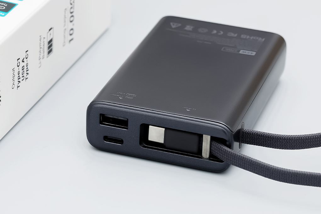 Pin sạc dự phòng Polymer 10000mAh Type C PD QC 3.0 45W Xmobile TFT JP381 kèm Cáp Type C Màu Xám