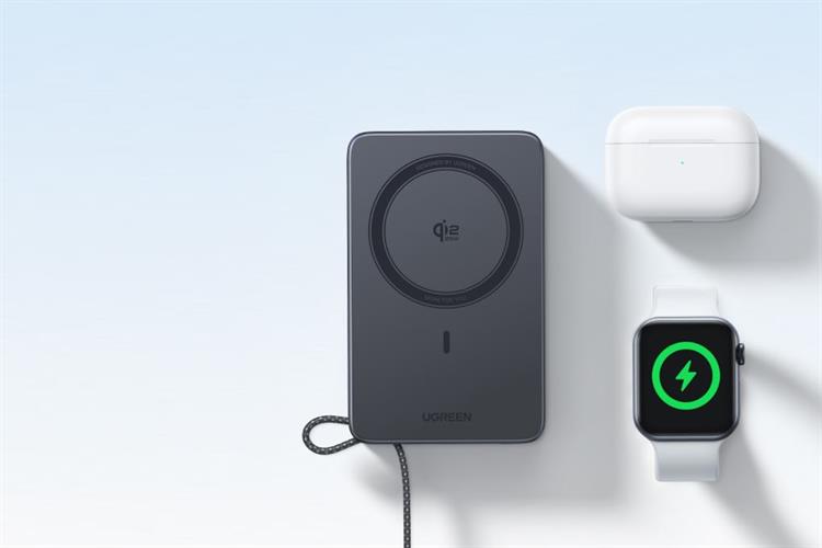 Pin sạc dự phòng Polymer 10000mAh Không dây Magnetic Qi2.2 Type C PD 30W Ugreen PB773 kèm Cáp Type C Màu Đen