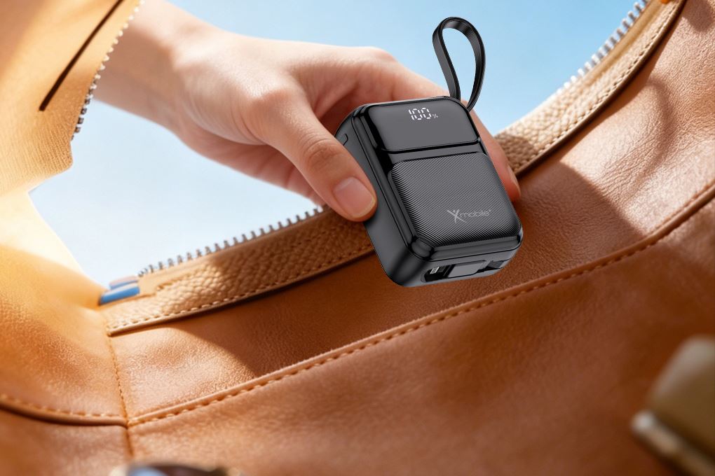 Pin sạc dự phòng Polymer 10000mAh Type C PD QC 3.0 22.5W Xmobile MiniGo G653 kèm Cáp Lightning và Type C Màu Đen