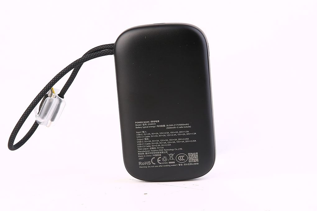 Pin sạc dự phòng Polymer 10000mAh Type C PD QC 3.0 45W Xmobile DS85C9 kèm Cáp Type C Màu Đen