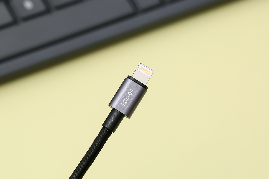 Cáp sạc nhanh và truyền dữ liệu Type-C - Lightning 27W 1m Xmobile LCL-04 Màu Đen