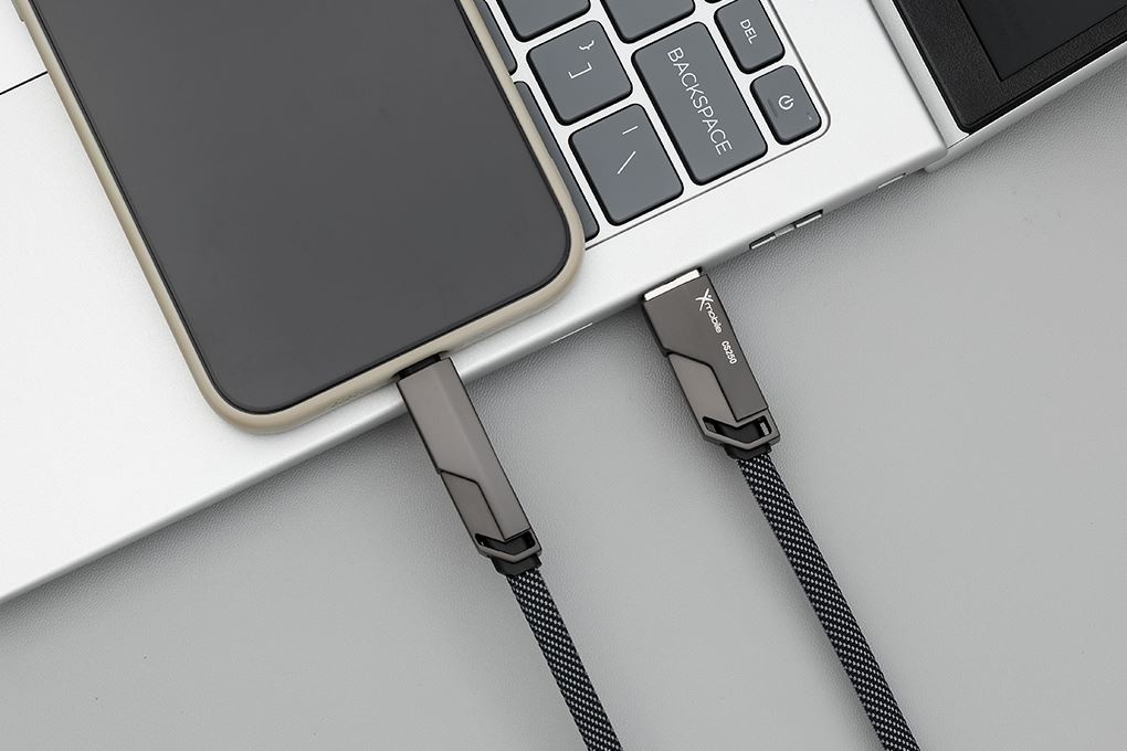 Cáp sạc nhanh đa năng 4 in 1 Lightning Type C 60W 1m Xmobile CS250 Màu Đen