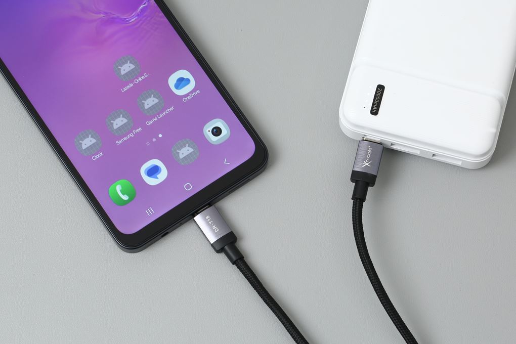 Cáp sạc nhanh Type-C - Type-C 100W 2m Xmobile DR-T18 Màu Đen