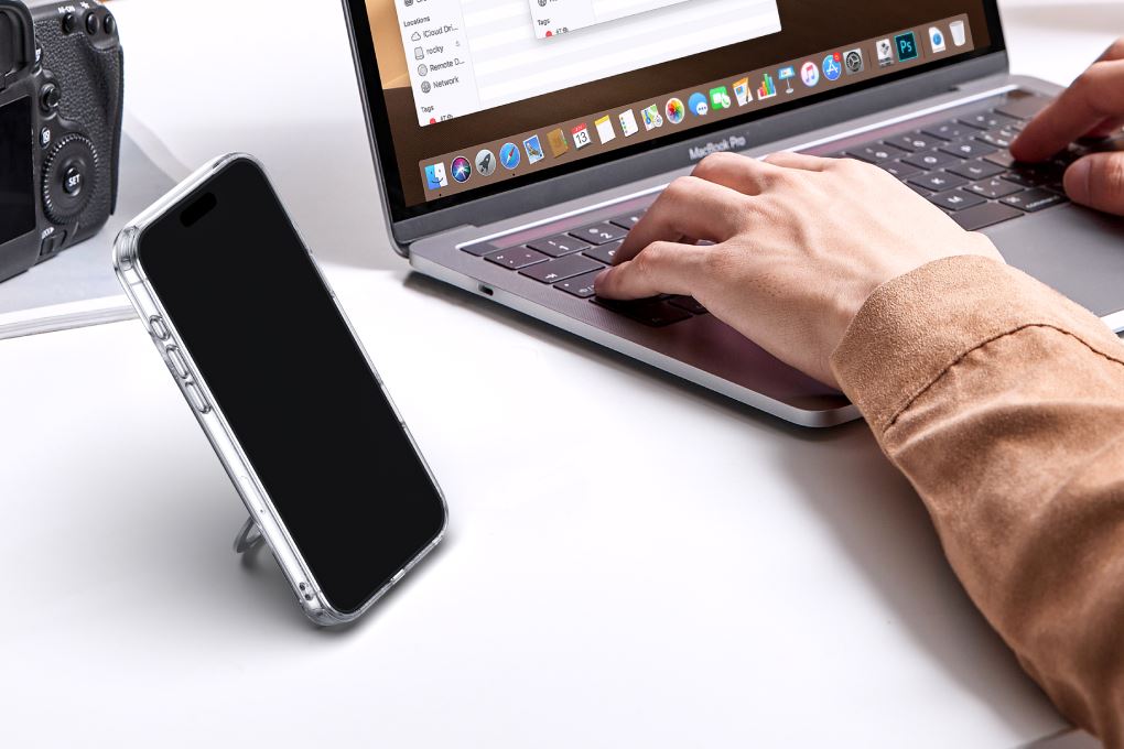 Ốp lưng MagSafe iPhone 17 Pro JC PC TPU AVA+ KL6501 Màu Trắng