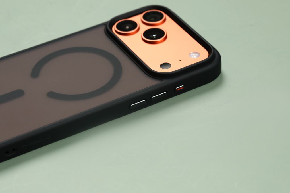 Ốp lưng MagSafe iPhone 17 Pro Max PC TPU MIPOW MATTEX MTC17D-DB Màu Đen